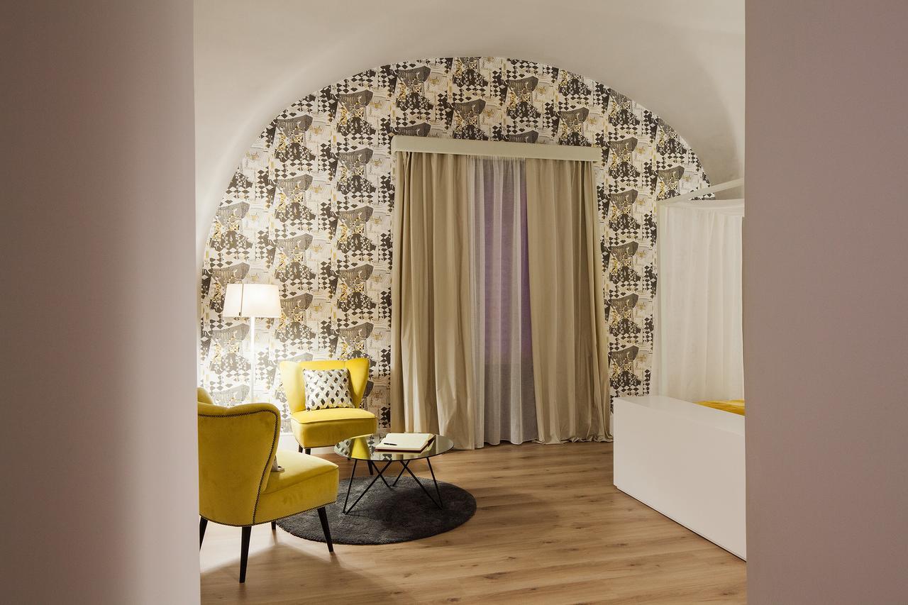 Quattro Canti Suites Катания Экстерьер фото