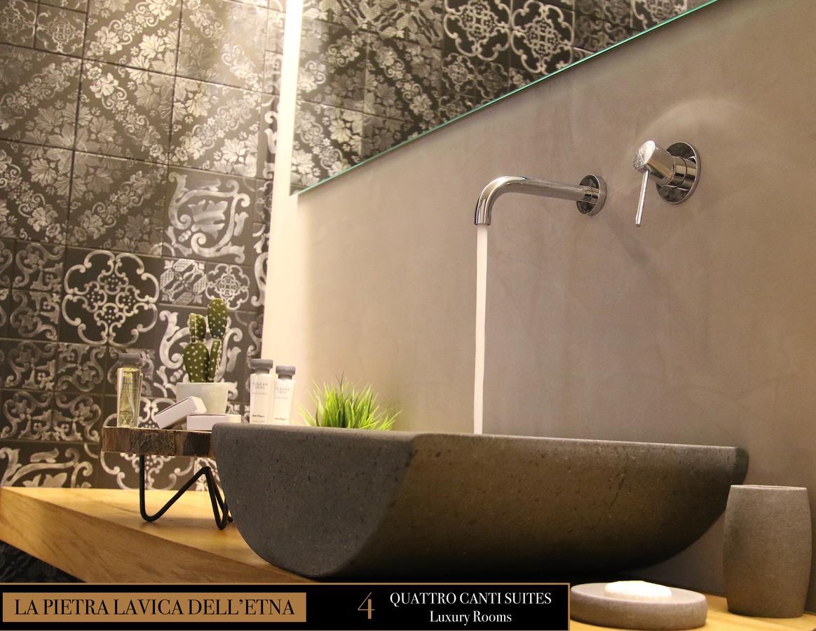 Quattro Canti Suites Катания Экстерьер фото